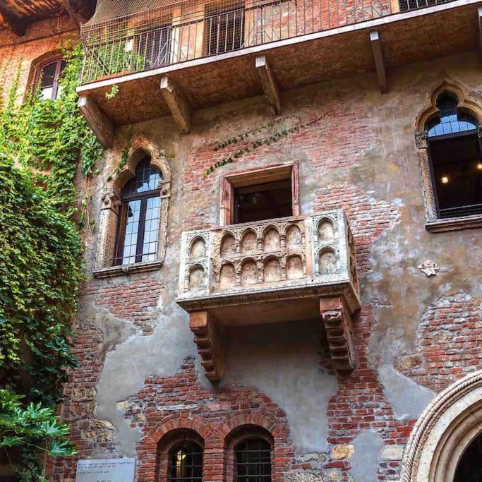 شقة San Bernardino Monolocale Con Balcone فيرونا المظهر الخارجي الصورة