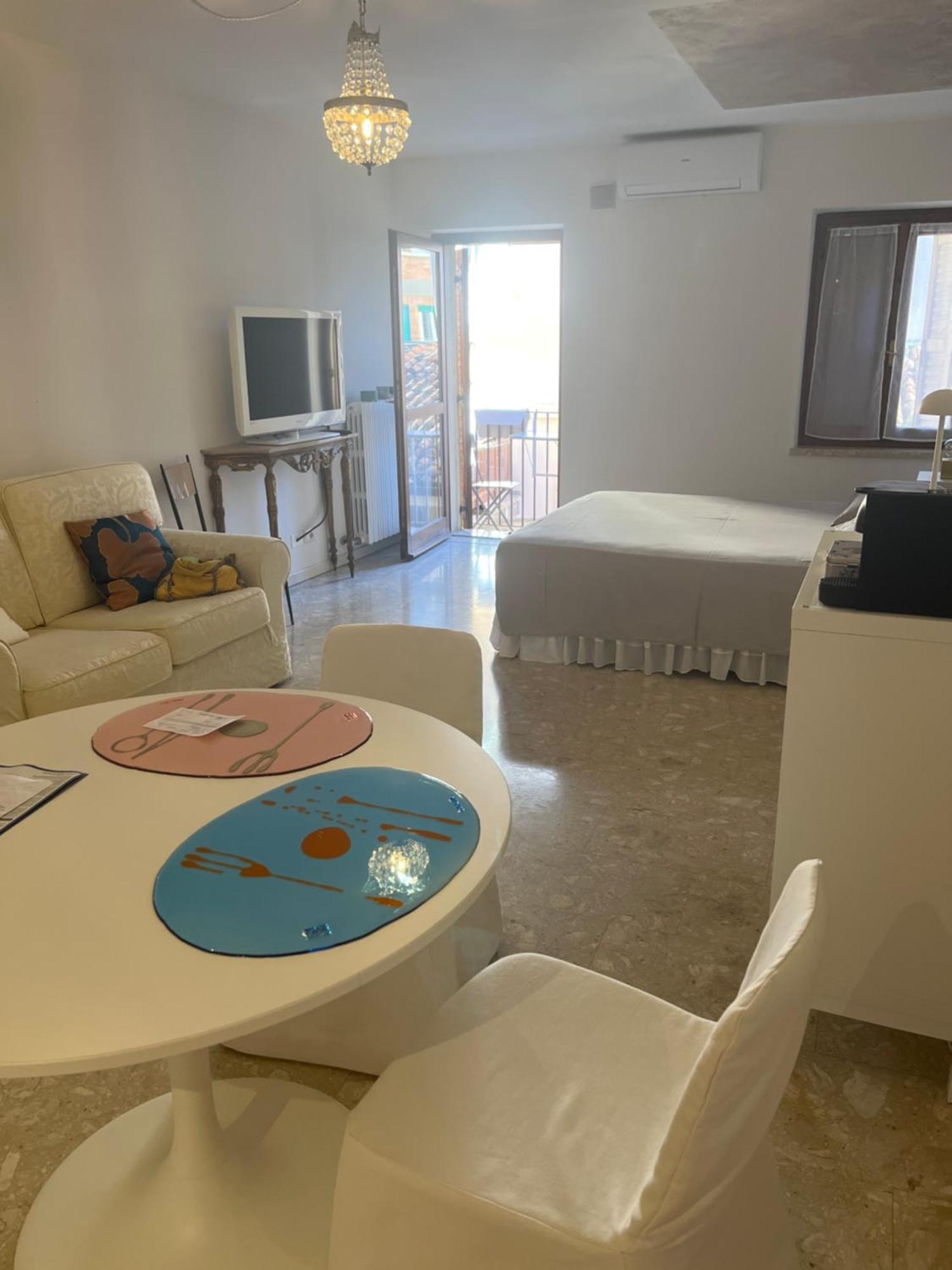 شقة San Bernardino Monolocale Con Balcone فيرونا المظهر الخارجي الصورة